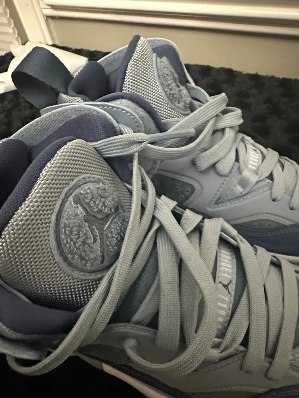 Nike Jumpman Two Trey shoes in ice blue Sz 5.5